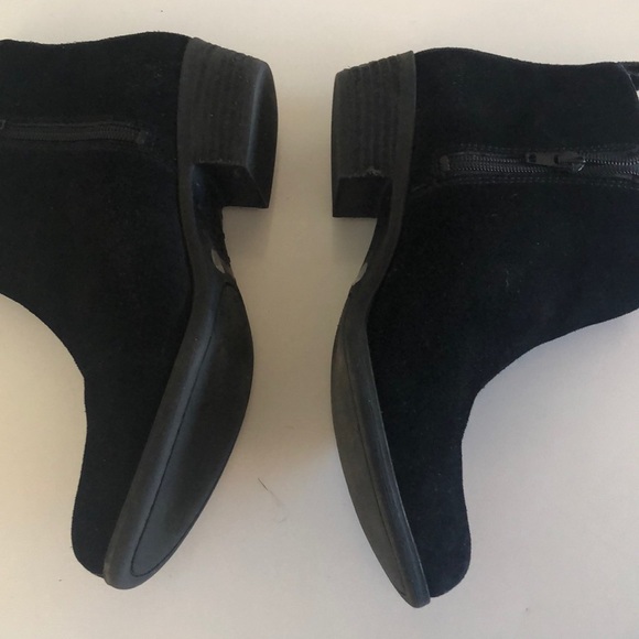 Vince Camuto VV-Brystal Black Boots item#149 - Picture 4 of 7